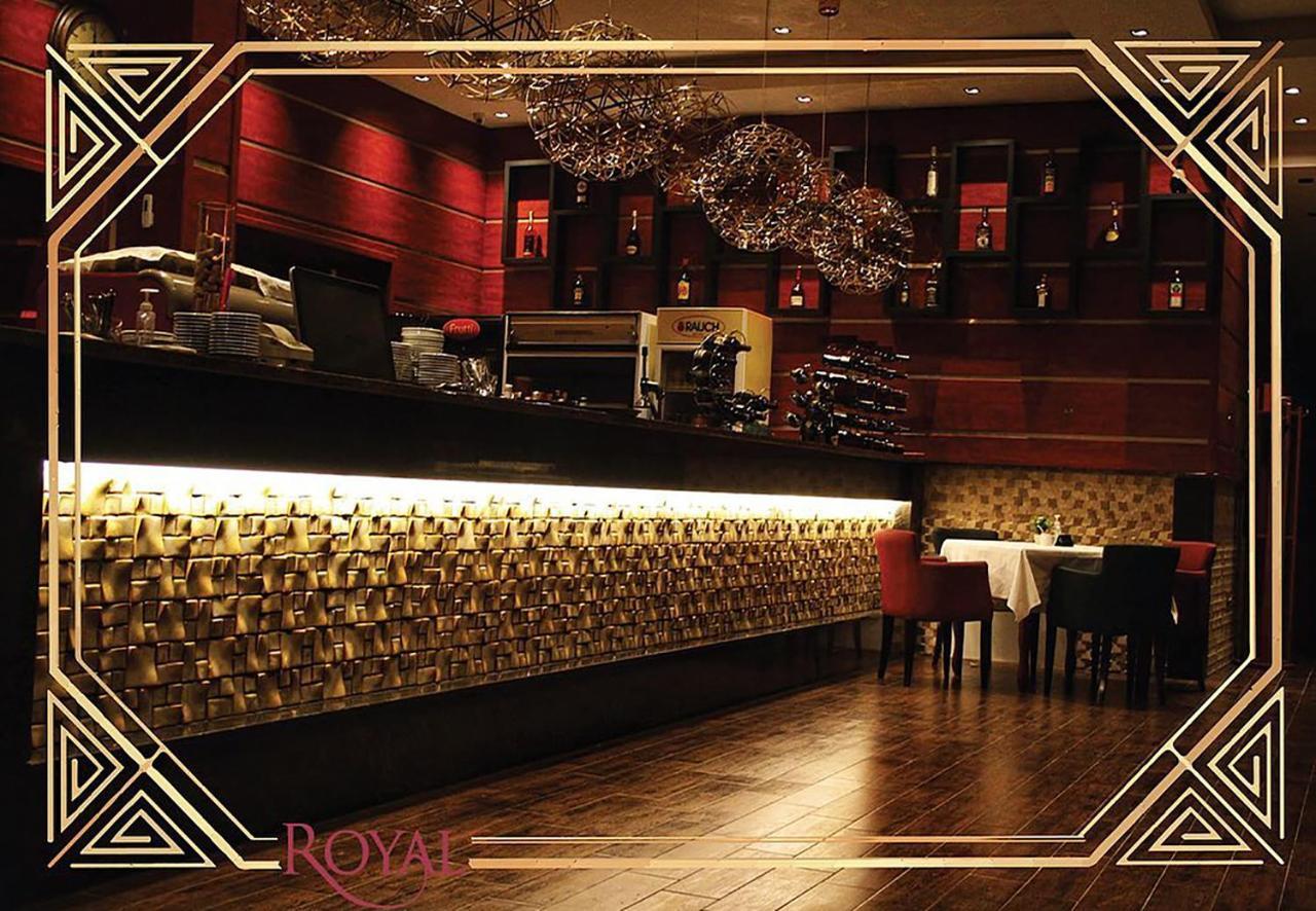 Hotel Royal Приштина Екстер'єр фото