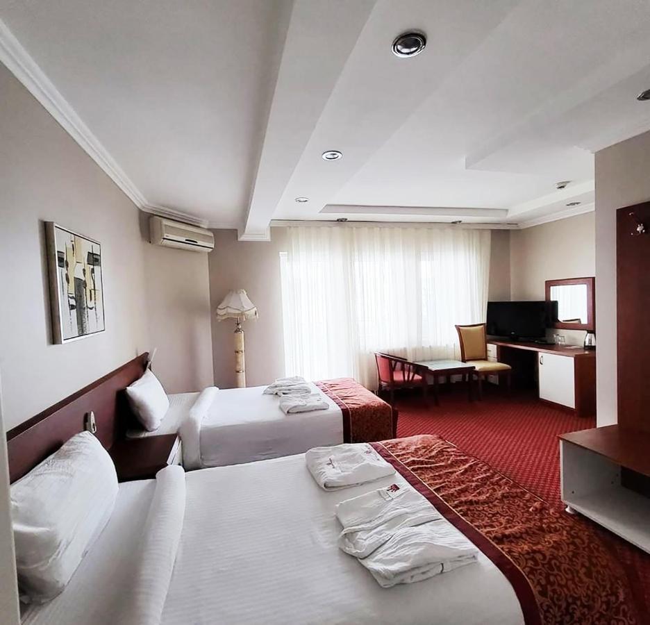 Hotel Royal Приштина Екстер'єр фото